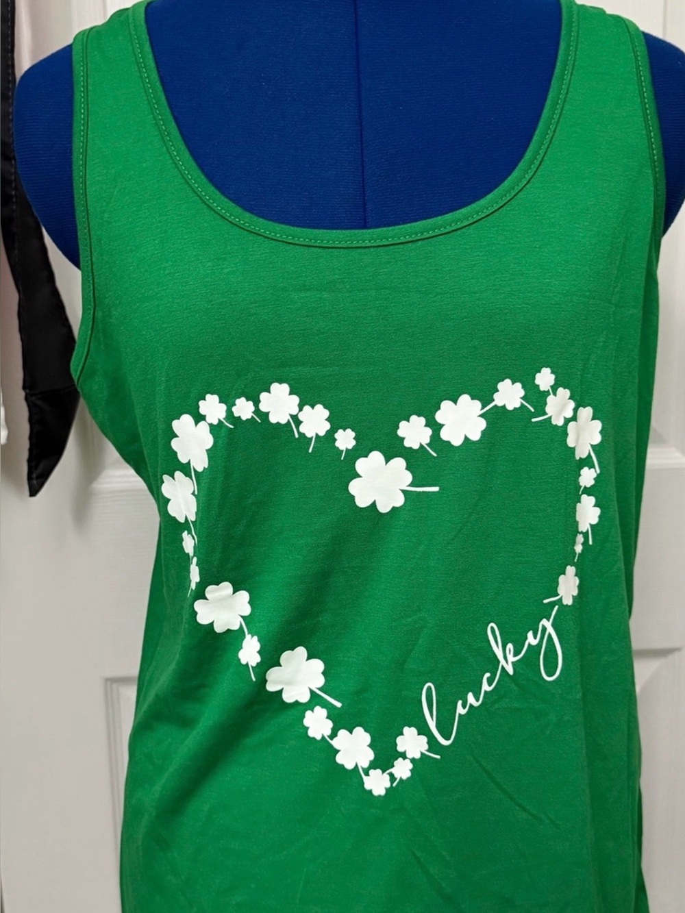 Graphic Tee’s Bundle - Picture 3 of 9
